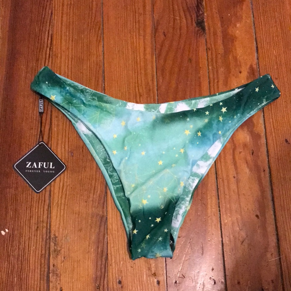 Zaful women’s high cut reversible green bikini bottom size 8